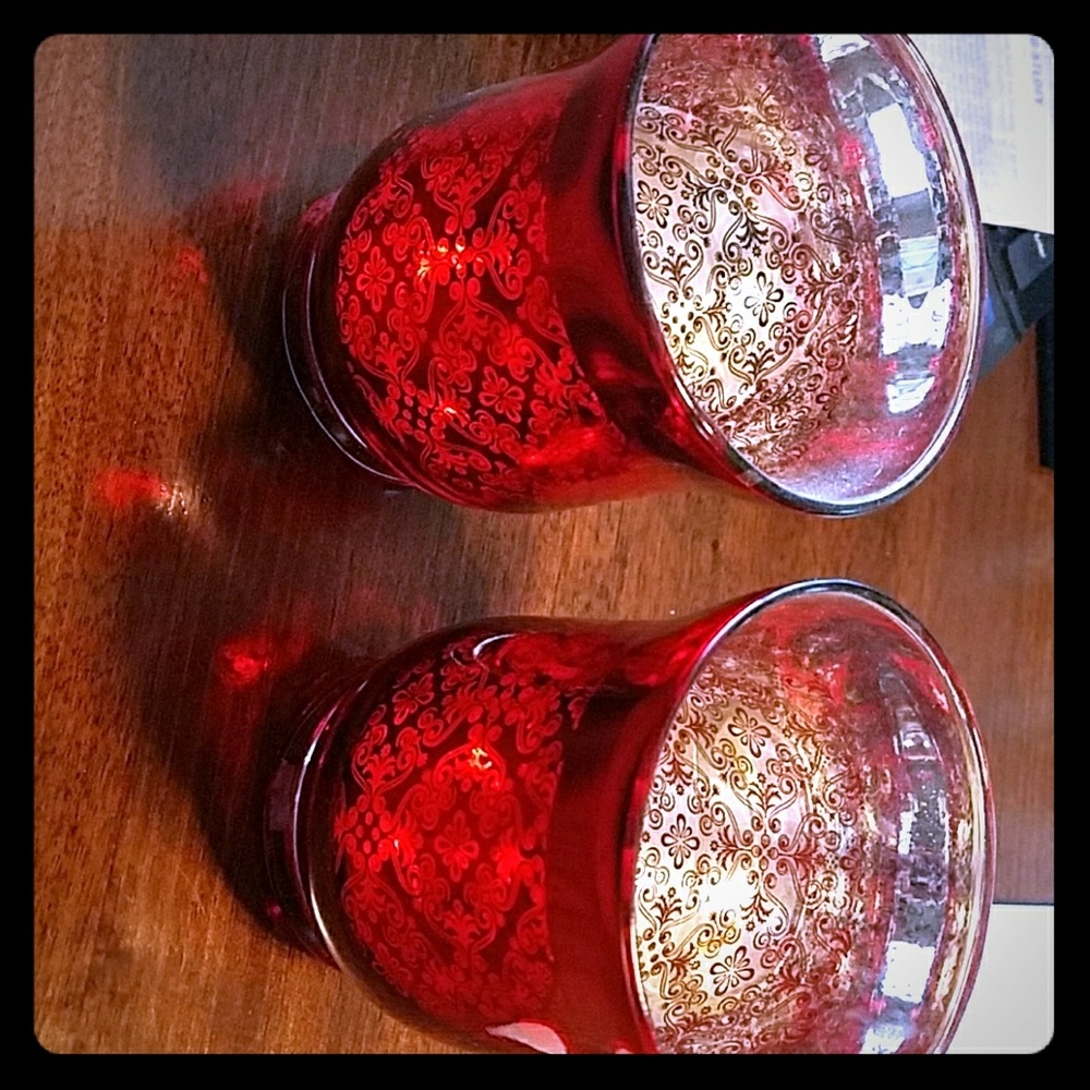 2 candle holders